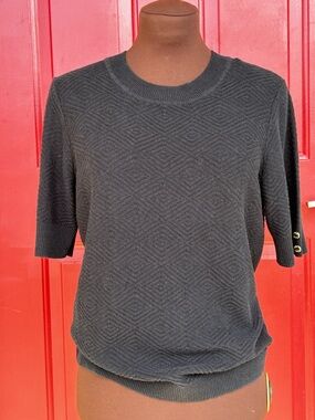 NWT ANNE KLEIN sS blk crewneck textured sweater-1/2 slv w/gold buttons-MSRP $79